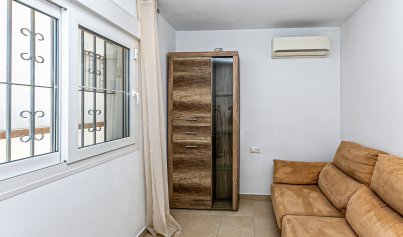 Resale - Villa -
La Marina