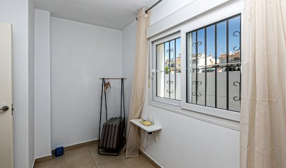 Resale - Villa -
La Marina