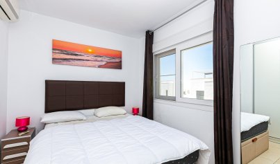 Resale - Villa -
La Marina