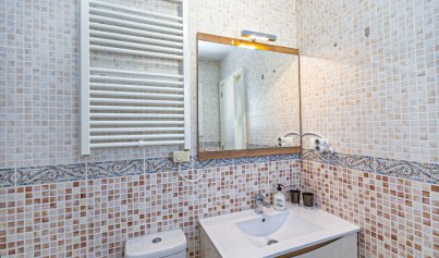 Resale - Villa -
La Marina