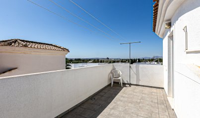 Resale - Villa -
La Marina
