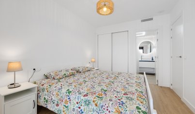 Resale - Apartment -
Villamartín - PAU 8