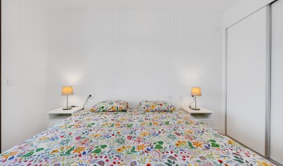 Resale - Apartment -
Villamartín - PAU 8