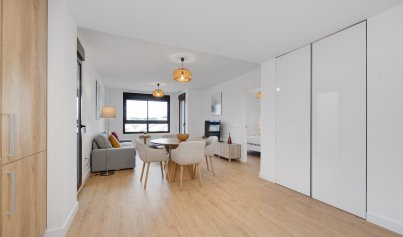 Resale - Apartment -
Villamartín - PAU 8