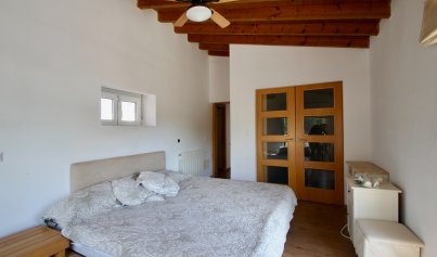 Resale - Villa -
Fortuna
