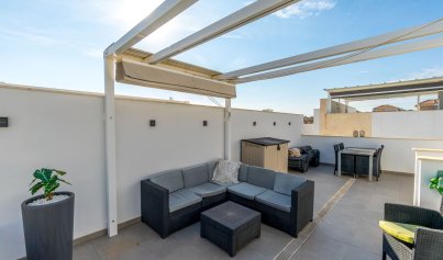 Resale - Townhouse -
Orihuela Costa - Villamartin