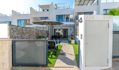 Resale - Townhouse -
Orihuela Costa - Villamartin