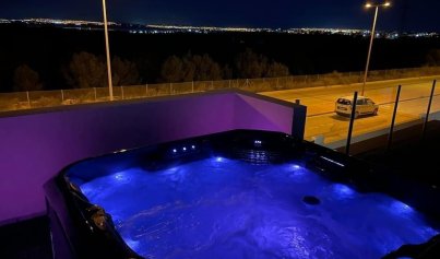 Resale - Villa -
Villamartín - Villamartin