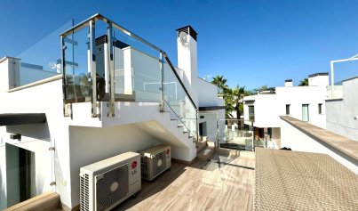 Resale - Villa -
Orihuela Costa - Lomas de Cabo Roig