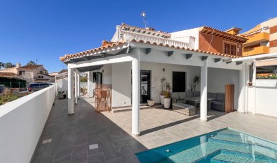 Resale - Townhouse -
Orihuela Costa - Punta Prima