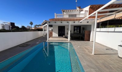 Resale - Townhouse -
Orihuela Costa - Punta Prima