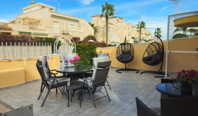 Resale - Villa -
Orihuela Costa - Villamartin