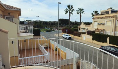 Resale - Villa -
Orihuela Costa - Villamartin