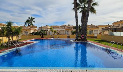 Resale - Villa -
Orihuela Costa - Villamartin
