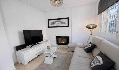 Resale - Townhouse -
Orihuela Costa - La Zenia