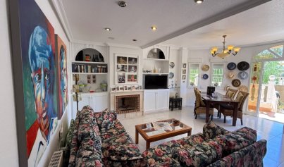 Resale - Villa -
Orihuela Costa - Costa Blanca Sur