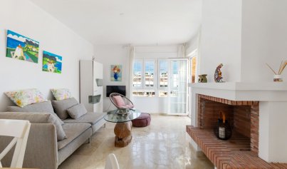 Resale - Villa -
Orihuela Costa - Villamartin