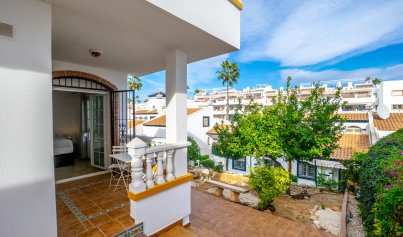 Resale - Villa -
Orihuela Costa - Villamartin