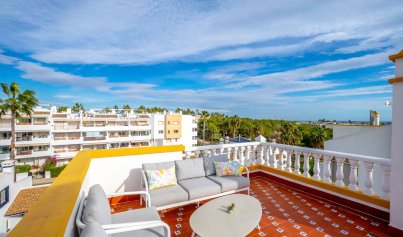 Resale - Villa -
Orihuela Costa - Villamartin