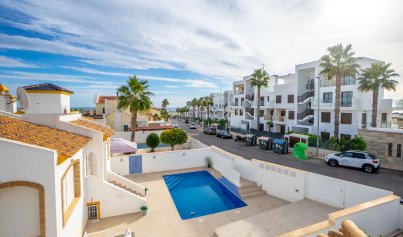 Resale - Villa -
Orihuela Costa - Villamartin