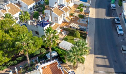 Resale - Villa -
Orihuela Costa - Villamartin