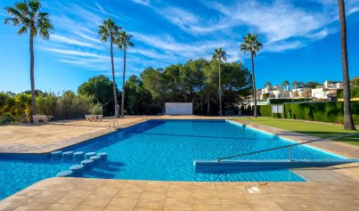 Resale - Villa -
Orihuela Costa - Villamartin