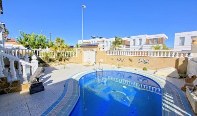 Resale - Villa -
Orihuela Costa - Las Filipinas