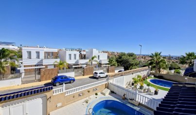 Resale - Villa -
Orihuela Costa - Las Filipinas