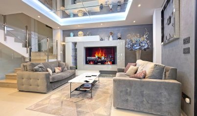 Resale - Villa -
Orihuela Costa - Villamartin