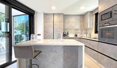 Resale - Villa -
Orihuela Costa - Villamartin