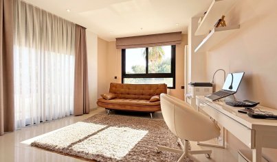 Resale - Villa -
Orihuela Costa - Villamartin