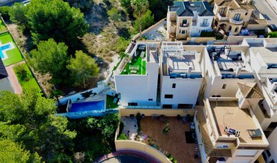 Resale - Villa -
Orihuela Costa - Villamartin