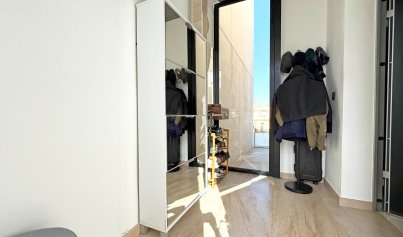 Resale - Villa -
Orihuela Costa - Villamartin