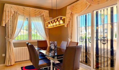 Resale - Villa -
Orihuela Costa - Los Dolses