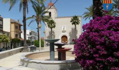 Herverkoop - Herenhuis -
San Miguel de Salinas