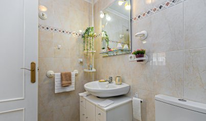 Resale - Villa -
Mil Palmeras - Riomar