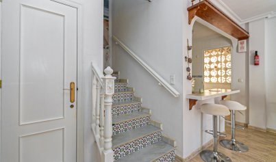 Resale - Villa -
Mil Palmeras - Riomar