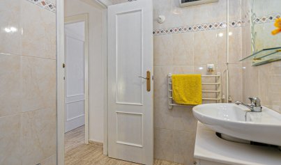 Resale - Villa -
Mil Palmeras - Riomar