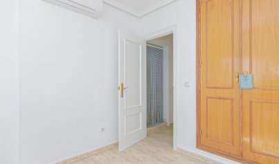 Resale - Villa -
Mil Palmeras - Riomar