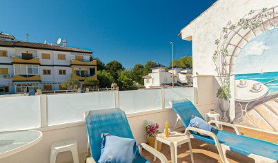 Resale - Villa -
Mil Palmeras - Riomar