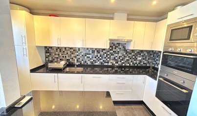 Wiederverkauf - Stadthaus -
Villamartín - Costa Blanca