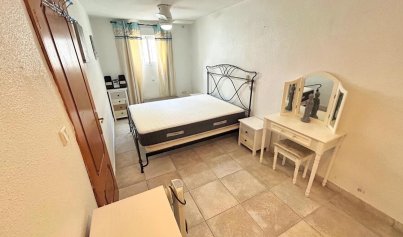 Wiederverkauf - Stadthaus -
Villamartín - Costa Blanca