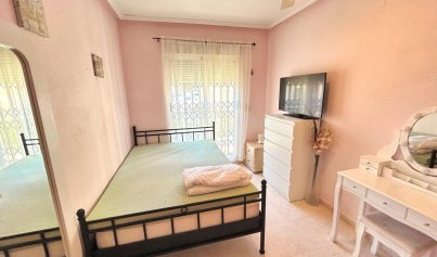 Wiederverkauf - Stadthaus -
Villamartín - Costa Blanca