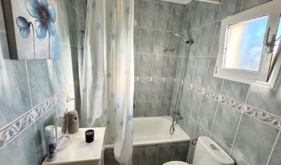 Wiederverkauf - Stadthaus -
Villamartín - Costa Blanca