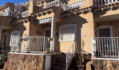 Wiederverkauf - Stadthaus -
Villamartín - Orihuela Costa