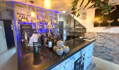 Wiederverkauf - Kommerziell -
Algorfa - Inland