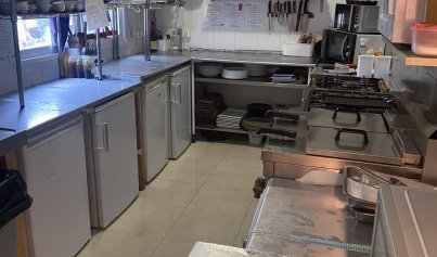 Wiederverkauf - Kommerziell -
Algorfa - Inland