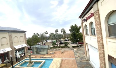 Wiederverkauf - Kommerziell -
Algorfa - Inland