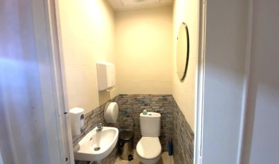 Wiederverkauf - Kommerziell -
Algorfa - Inland