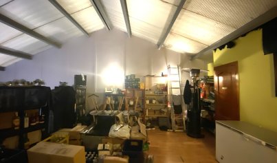 Wiederverkauf - Kommerziell -
Algorfa - Inland